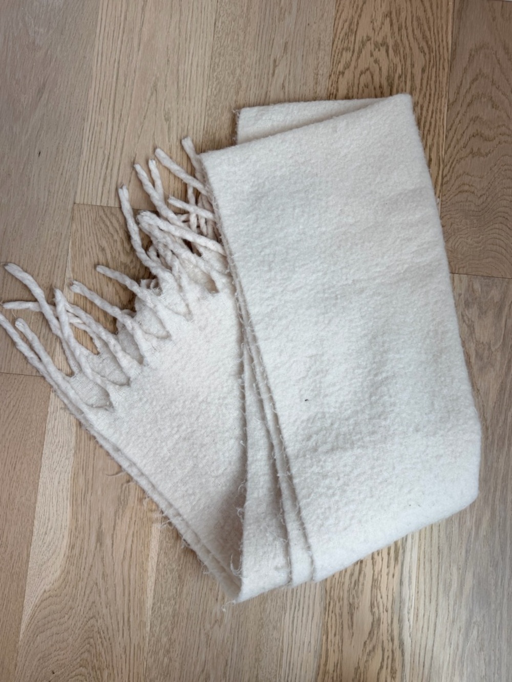 Zara Oversized Fuzzy Fringe Scarf